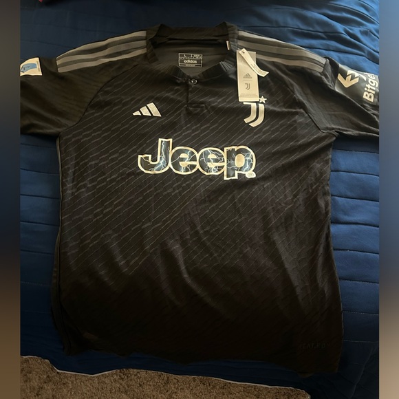 NEW JERSEY. JUVENTUS JERSEY 23/24 AUTHENTIC.
SIZE LARGE.FOR CHEAP! - Picture 1 of 6